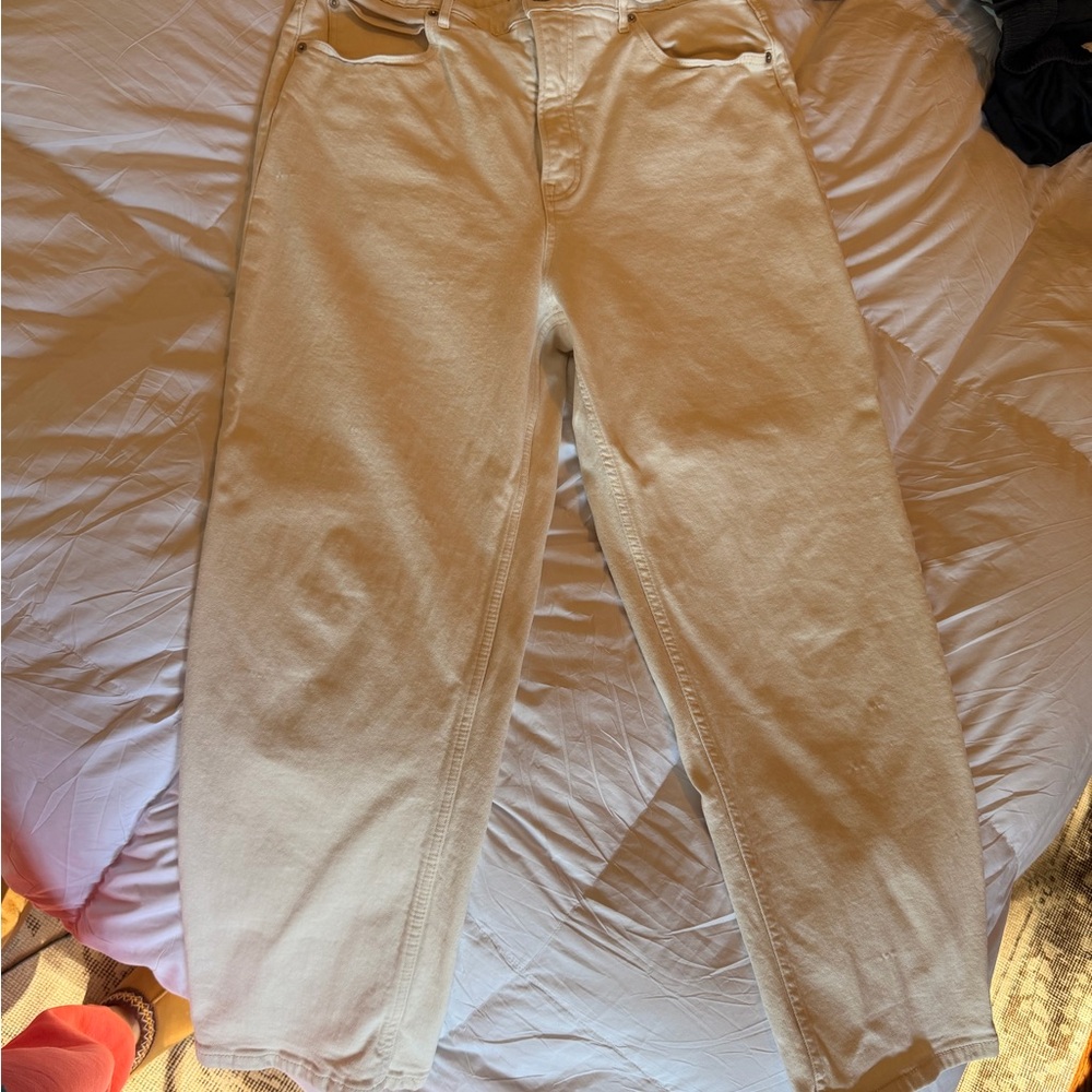 Everlane Way-High Straight Leg Jeans in Ecru